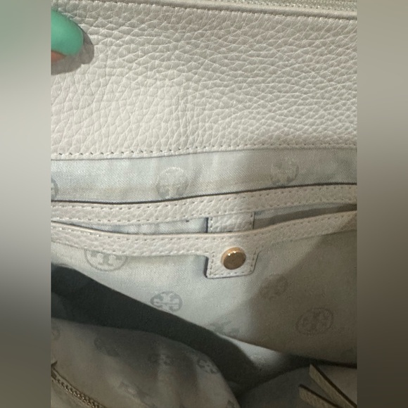 Tory Burch Taylor Leather Hobo - Light Blue - HOST PICK 🎉🎉🎉 - Picture 11 of 14